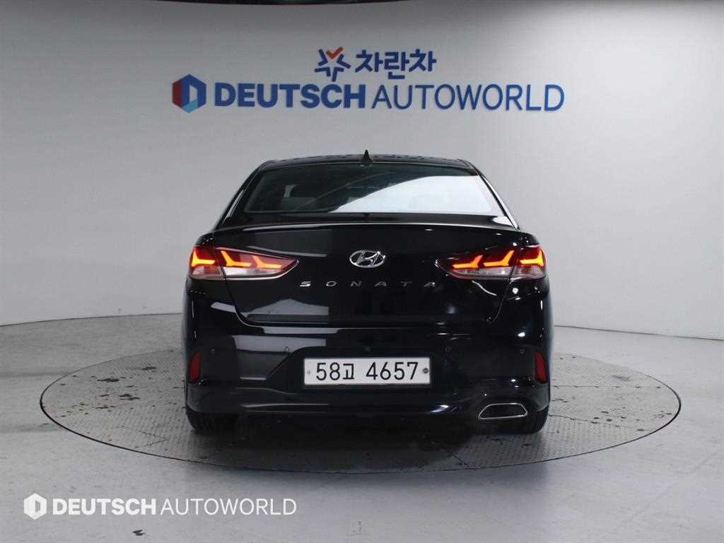 HYUNDAI Sonata - Vista 4