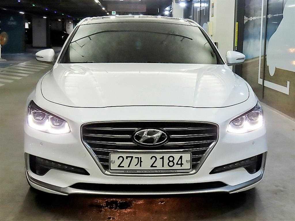 HYUNDAI Grandeur - Vista 3