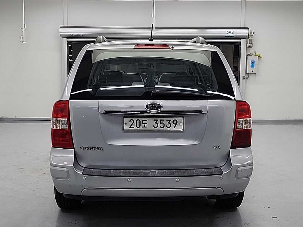 KIA Carnival - Vista 3