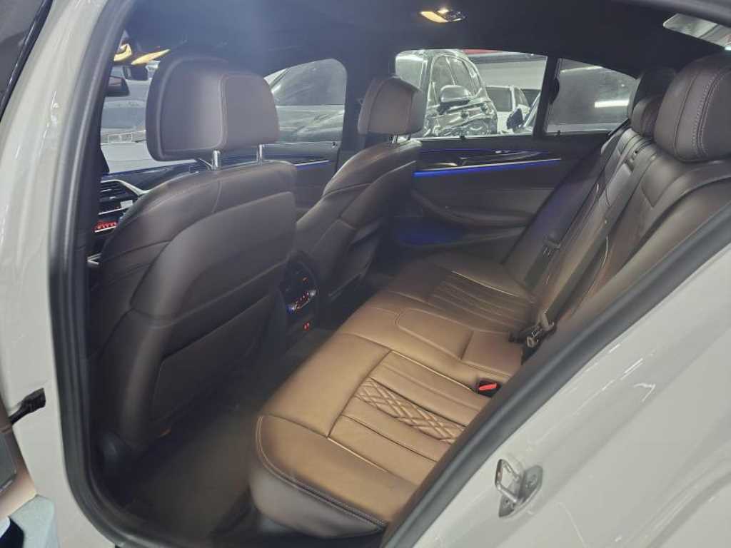 BMW 5 Series - Vista 8