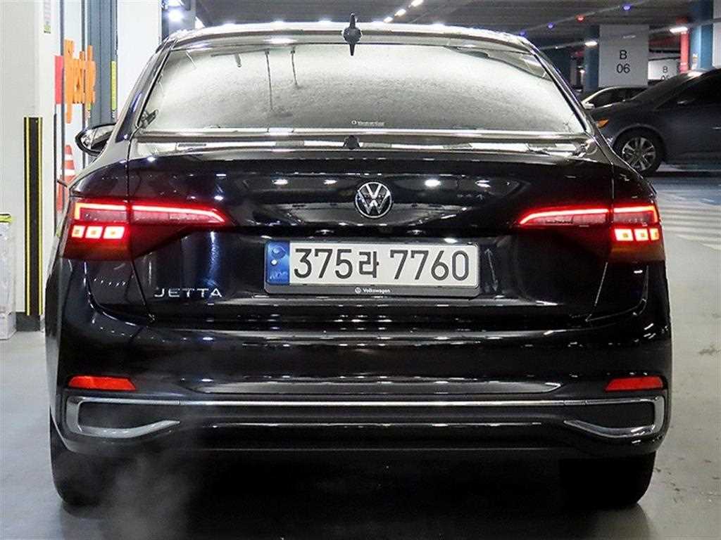 Volkswagen Jetta - Vista 5