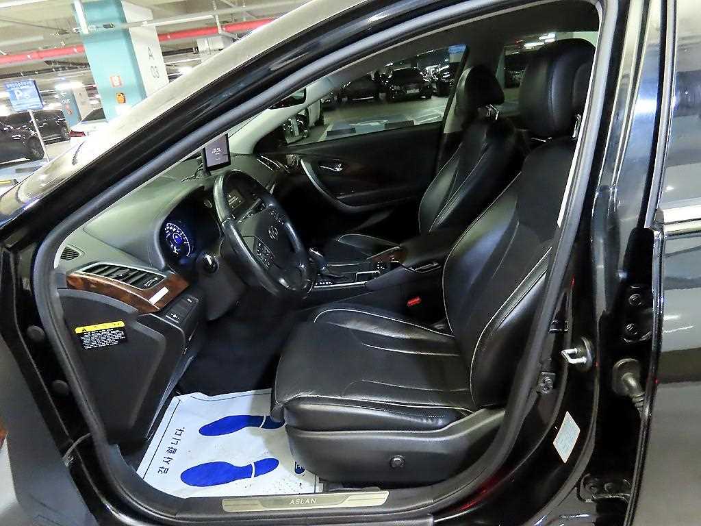 HYUNDAI Aslan - Vista 6