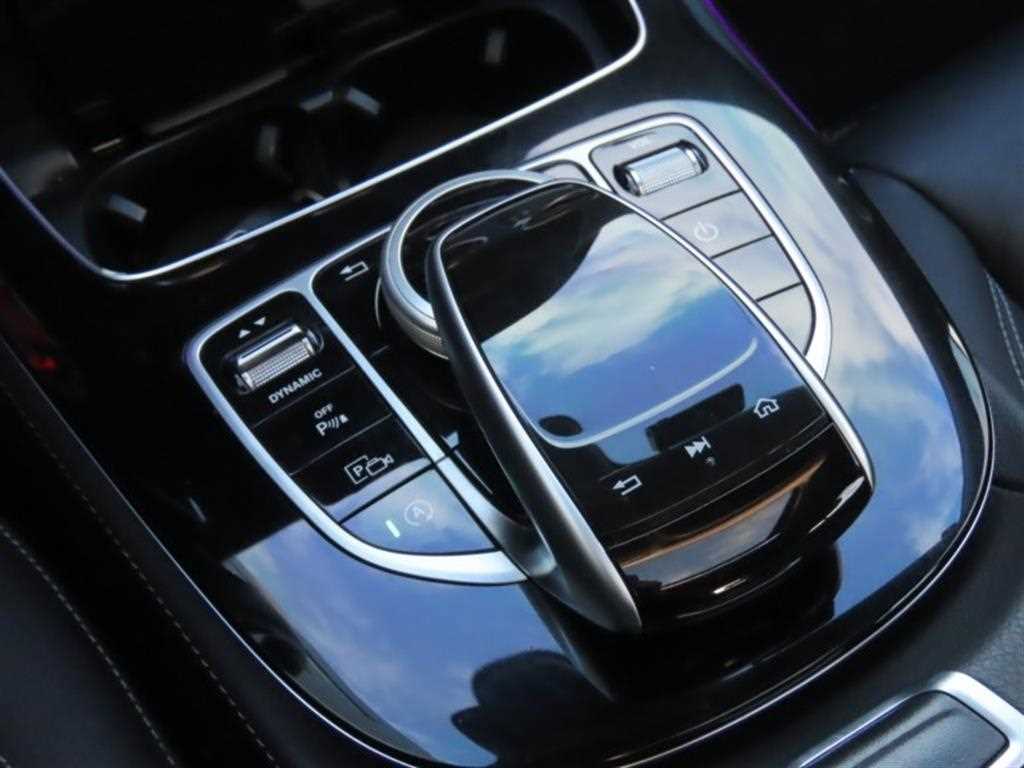 Mercedes Benz E class - Vista 7