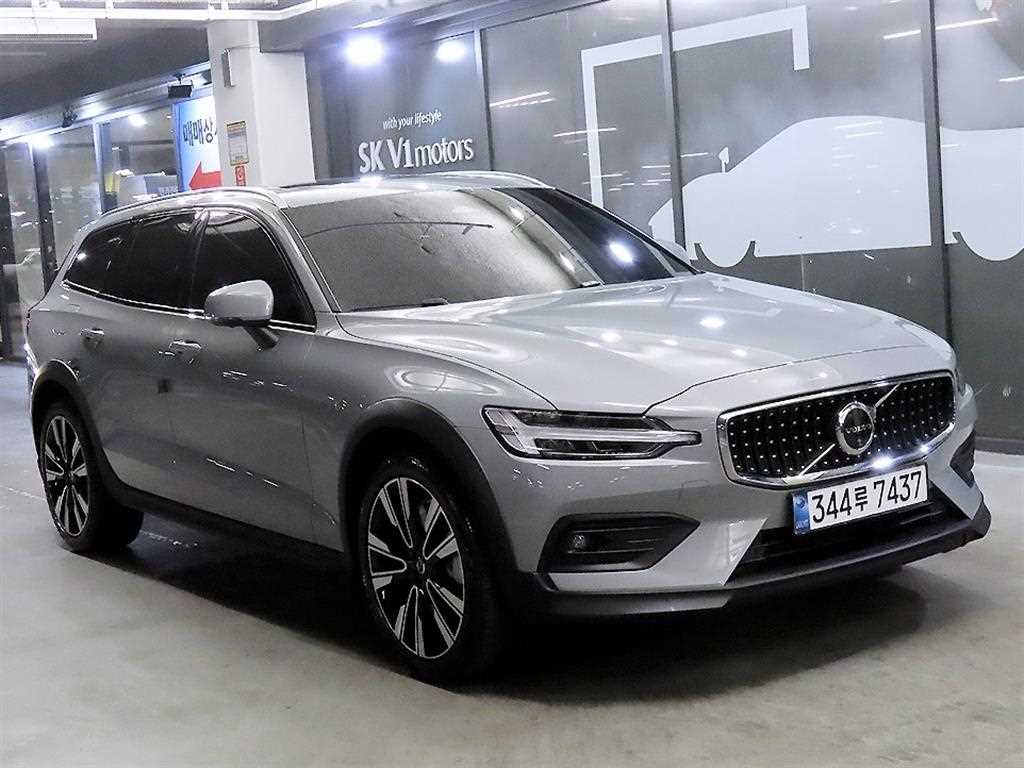 Volvo V60 2025 Gris - Importación desde Corea - HF Imports Iquique - Foto 1