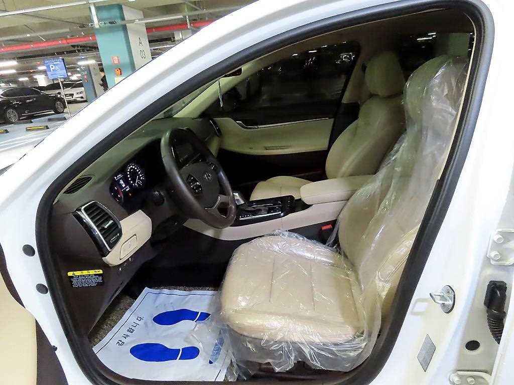 HYUNDAI Grandeur - Vista 7