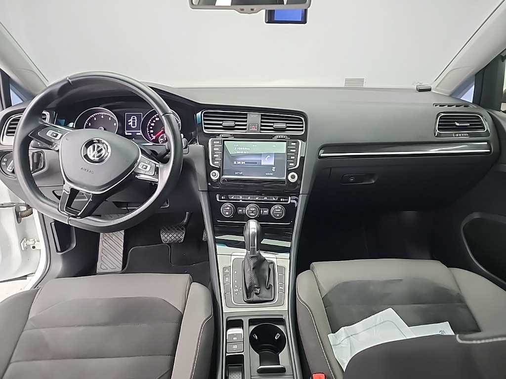 Volkswagen Golf - Vista 7