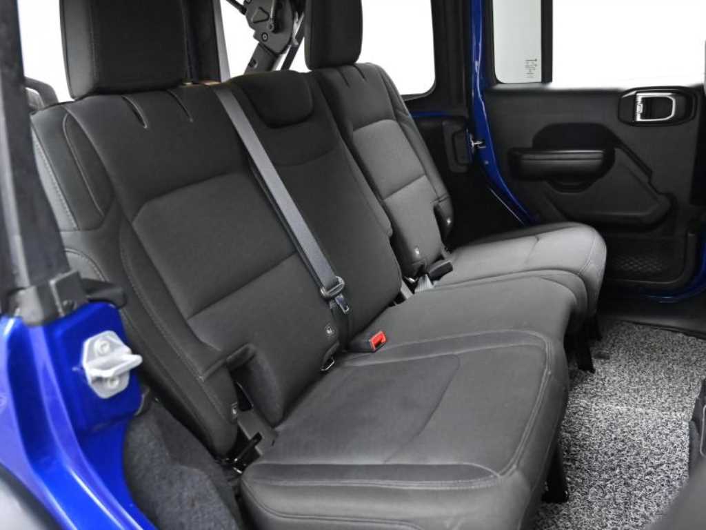 Jeep Wrangler - Vista 12