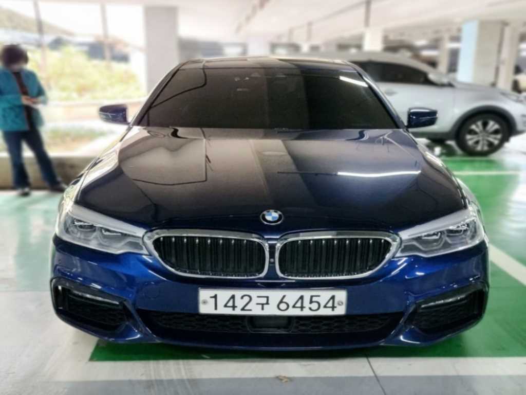 BMW 5 Series 2018 Azul - Importación desde Corea - HF Imports Iquique - Foto 1