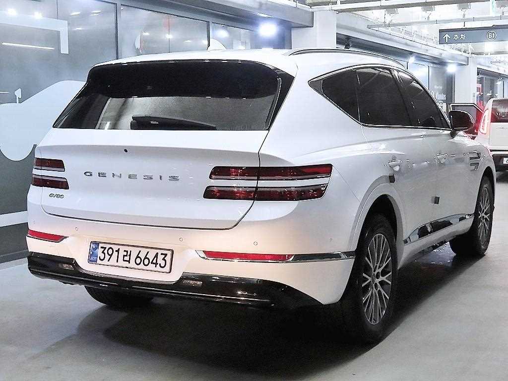 Genesis GV80 - Vista 5