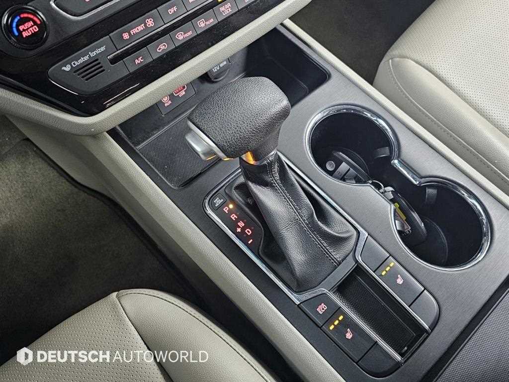 KIA Carnival - Vista 9