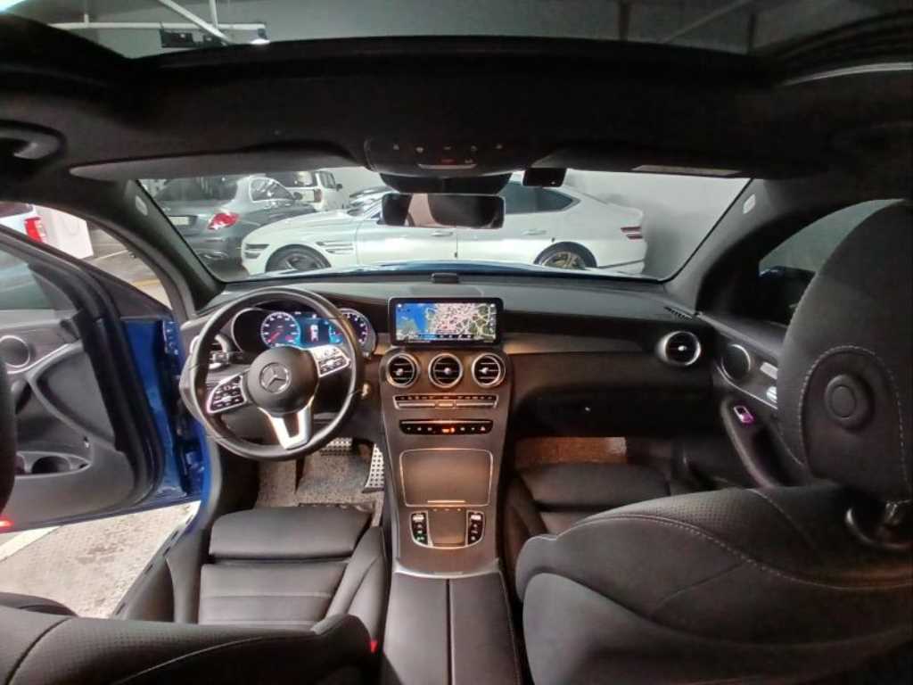 Mercedes Benz GLC Class - Vista 6