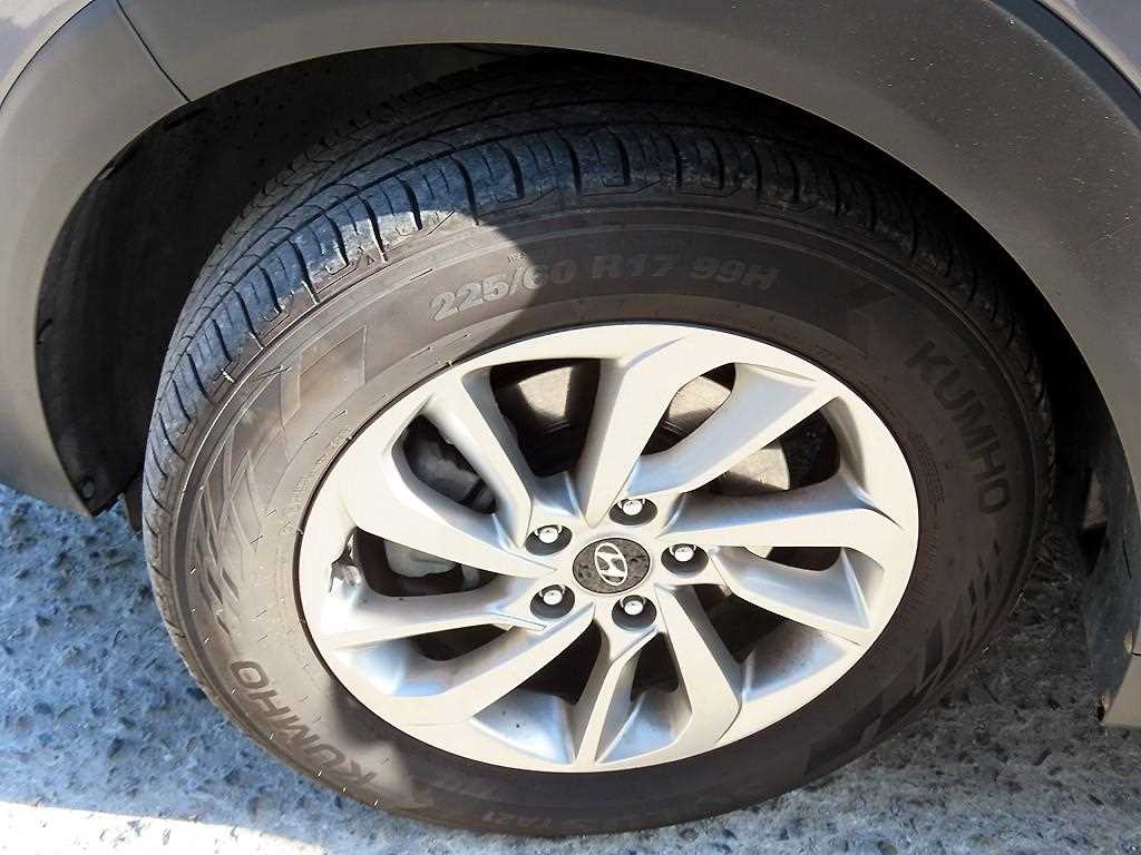 HYUNDAI Tucson 2017 Gris - Importación desde Corea - HF Imports Iquique - Foto 19