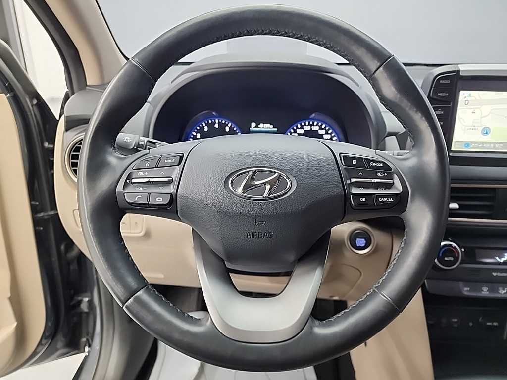 HYUNDAI Kona - Vista 9