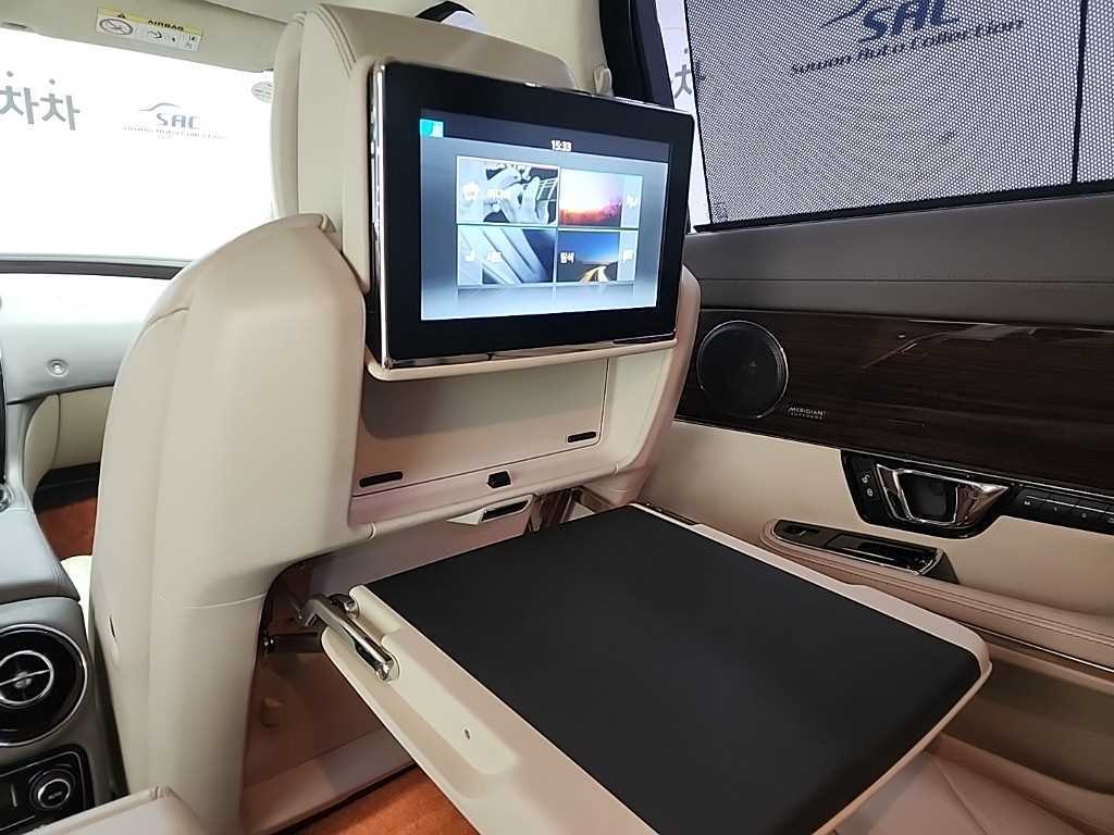 Jaguar XJ 2017 Gris - Importación desde Corea - HF Imports Iquique - Foto 19