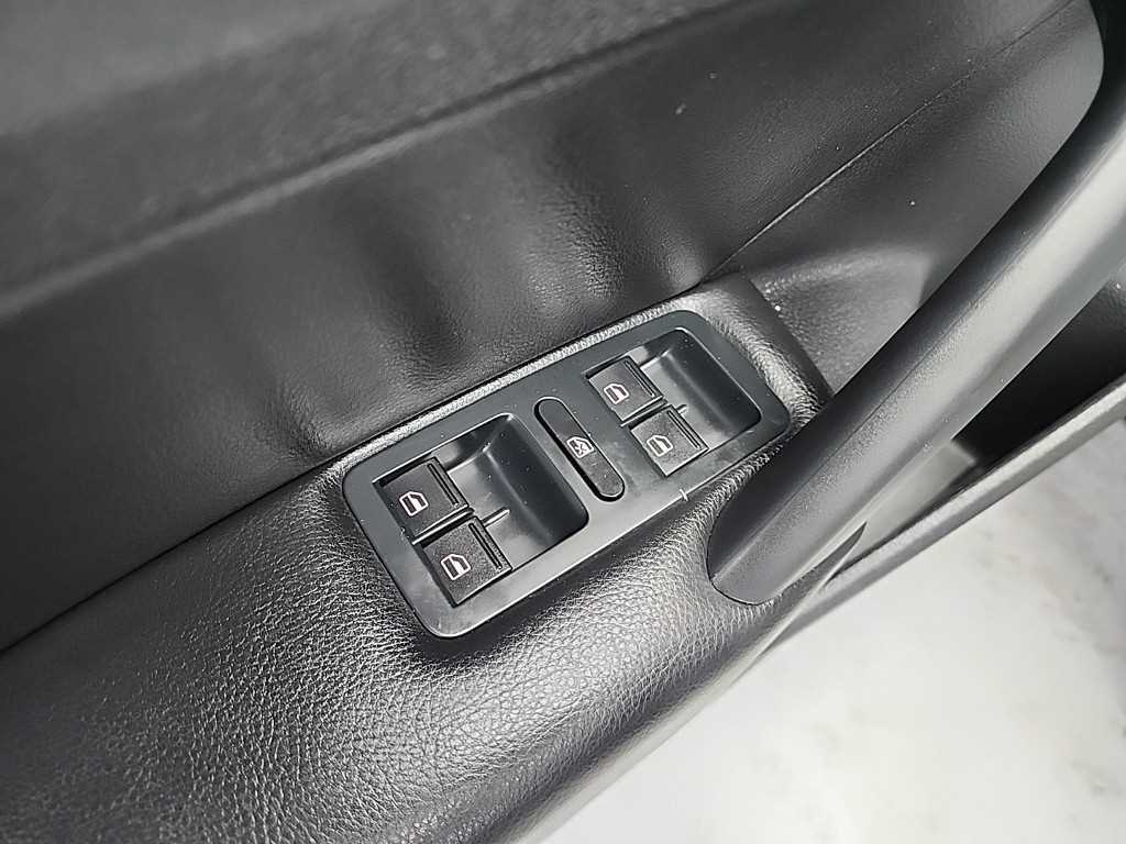 Volkswagen Passat 2015 Negro - Importación desde Corea - HF Imports Iquique - Foto 16