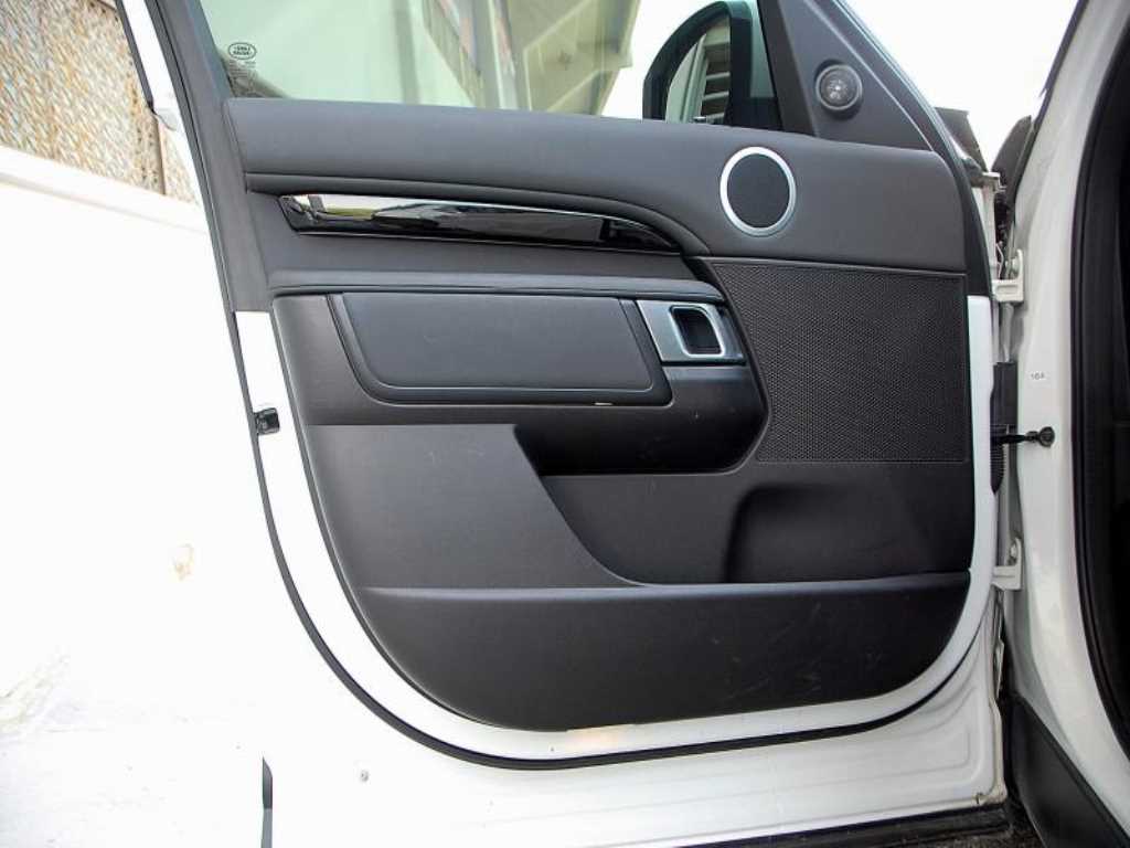 Land Rover Discovery - Vista 11