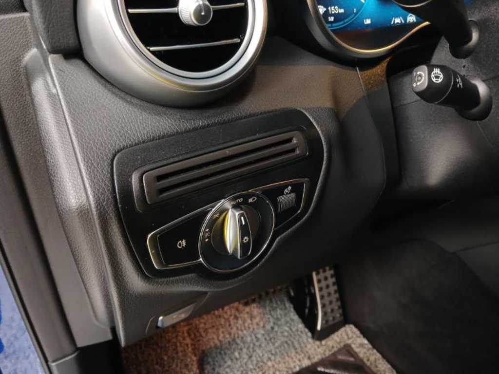 Mercedes Benz GLC Class - Vista 12