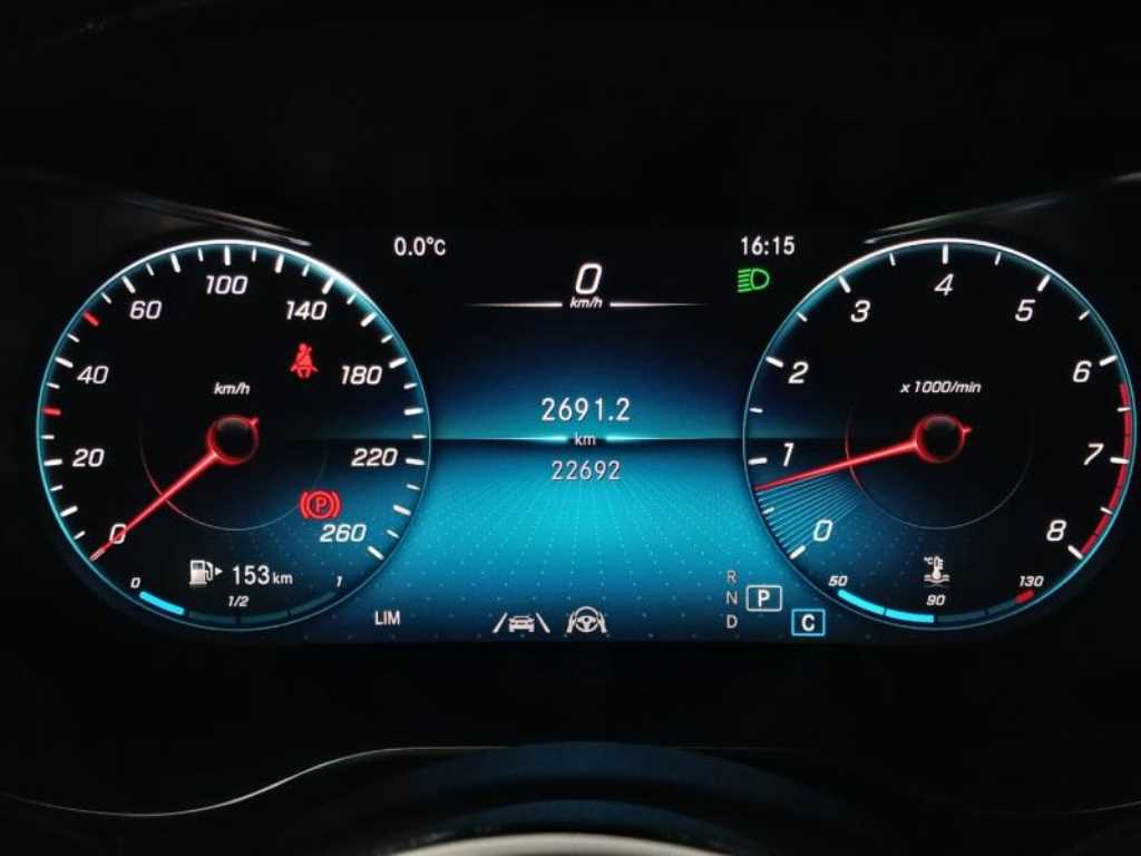 Mercedes Benz GLC Class - Vista 10