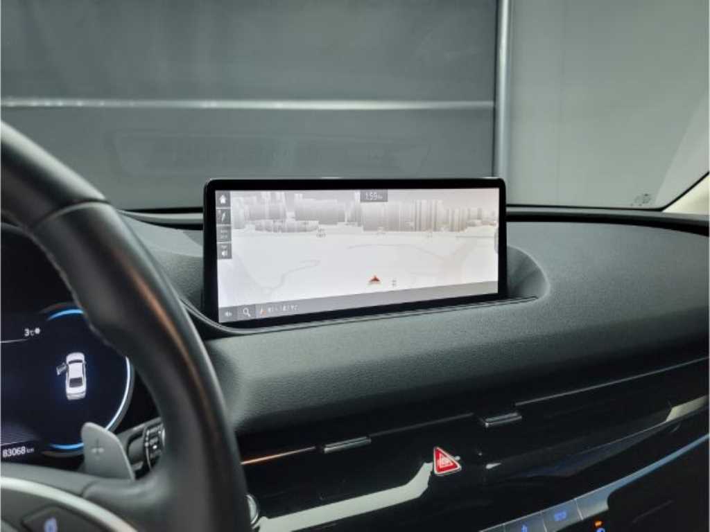 Genesis G80 - Vista 10