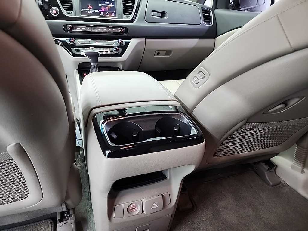 KIA Carnival 2019 - Importación desde Corea - HF Imports Iquique - Foto 13