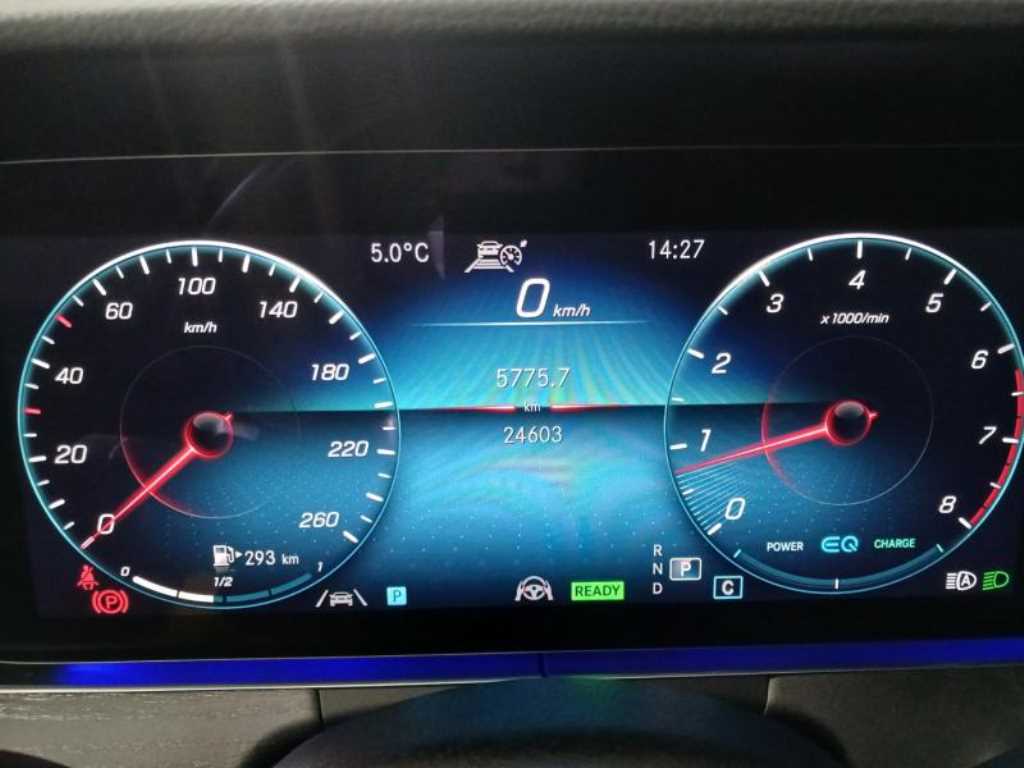 Mercedes Benz E class - Vista 10