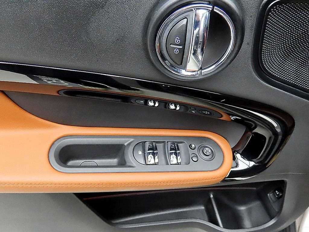 Mini Countryman - Vista 11