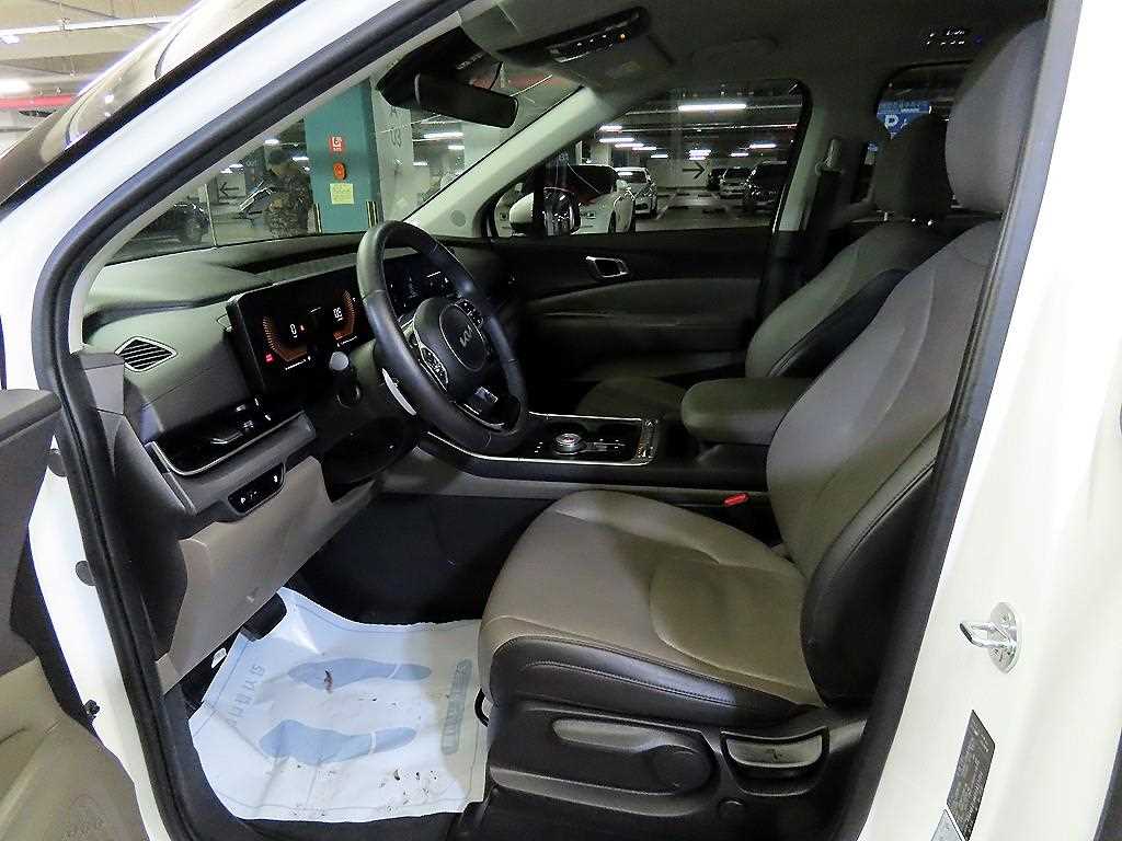 KIA Carnival - Vista 6