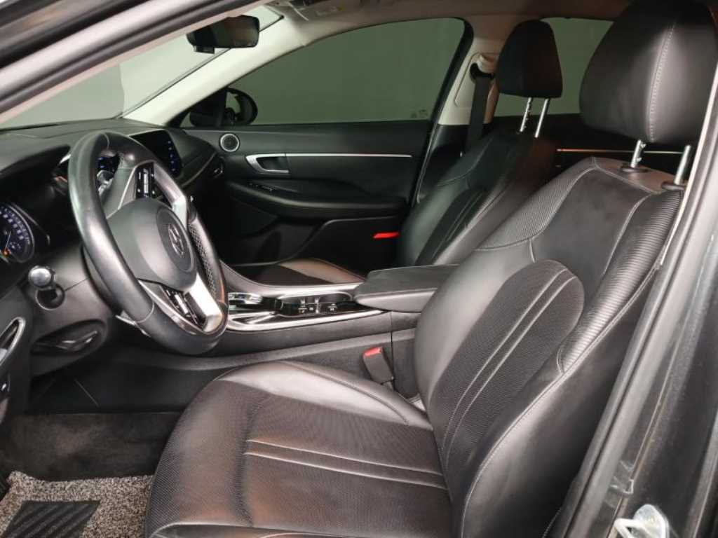 HYUNDAI Sonata - Vista 7