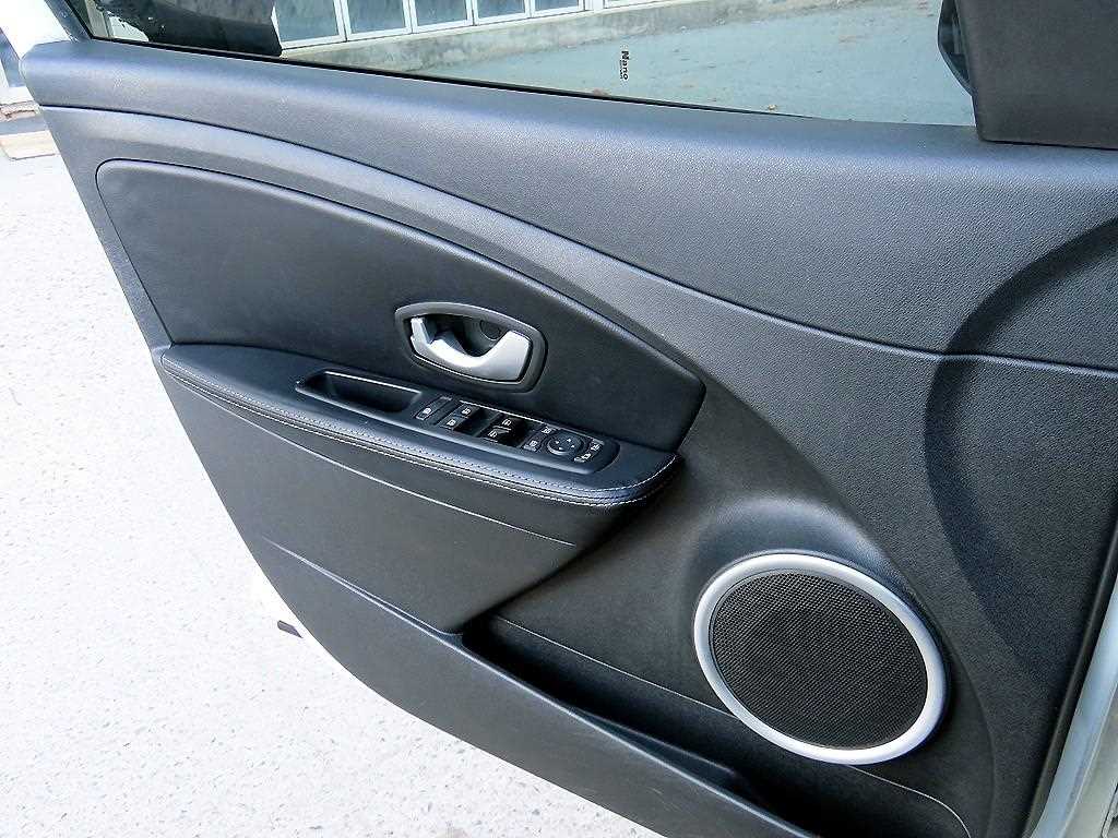 SAMSUNG SM3 - Vista 11