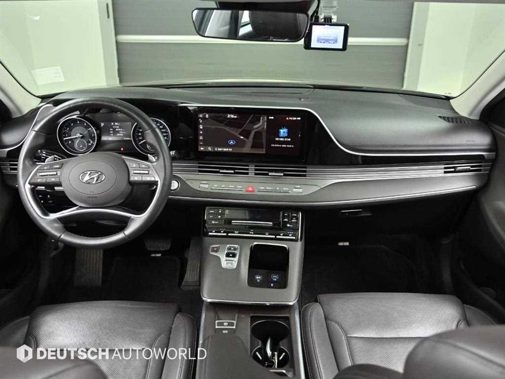 HYUNDAI Grandeur - Vista 7