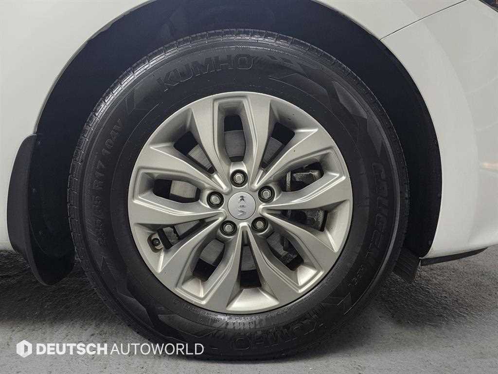 KIA Carnival - Vista 5