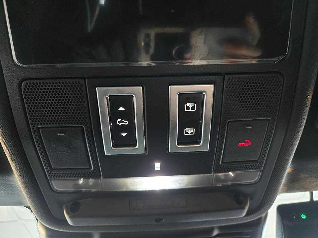 Land Rover Range Rover Bike 2024 Negro - Importación desde Corea - HF Imports Iquique - Foto 15