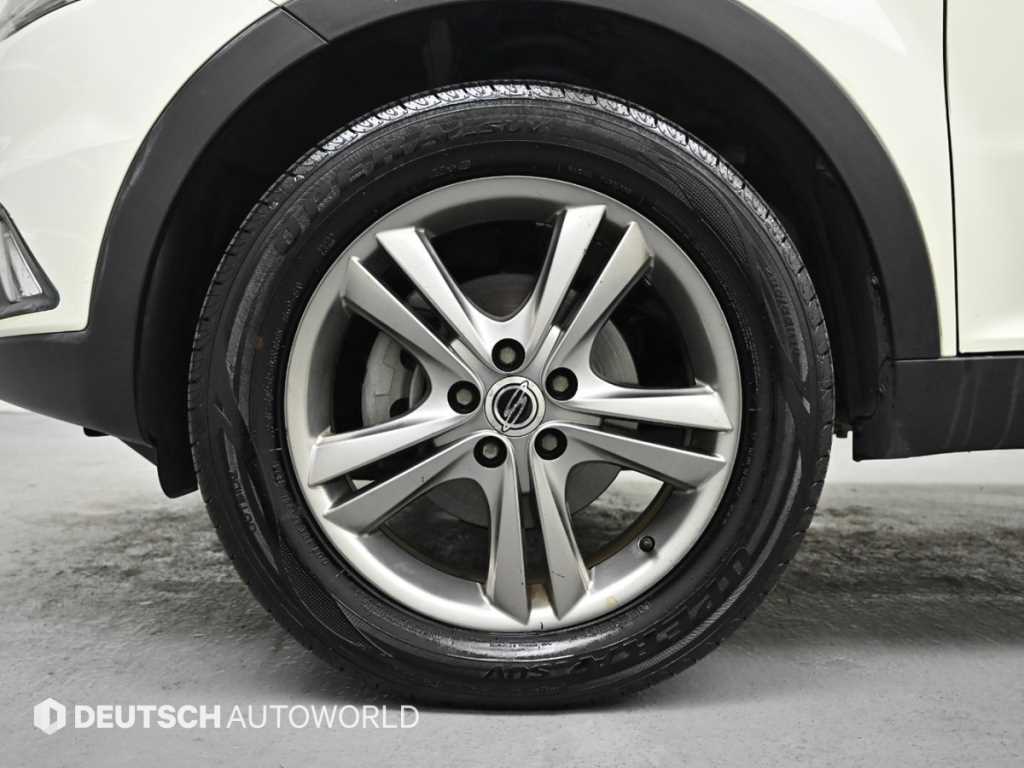 Ssangyong Korando - Vista 5