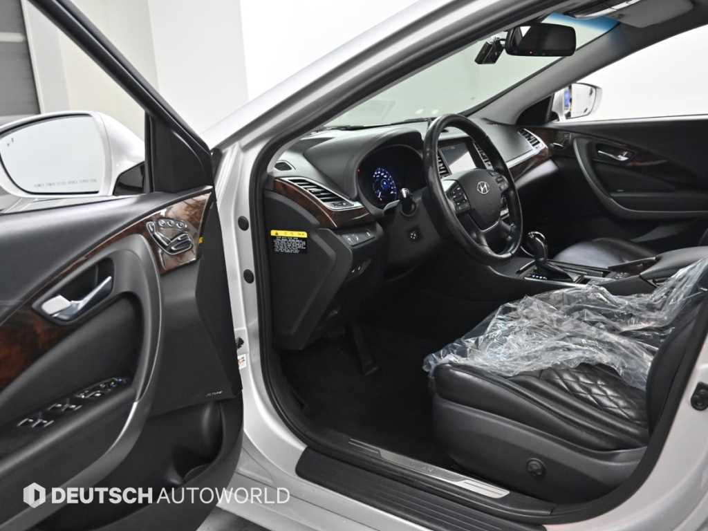 HYUNDAI Aslan - Vista 11