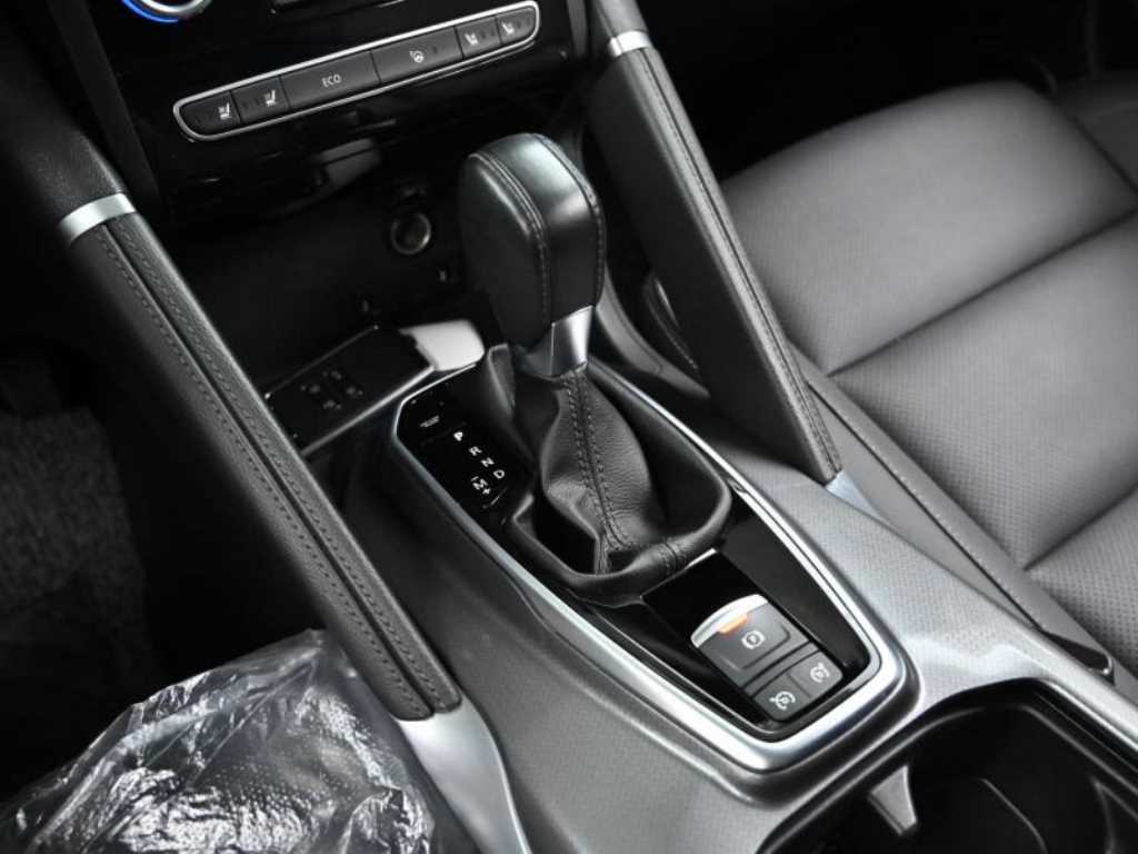 SAMSUNG QM6 - Vista 9