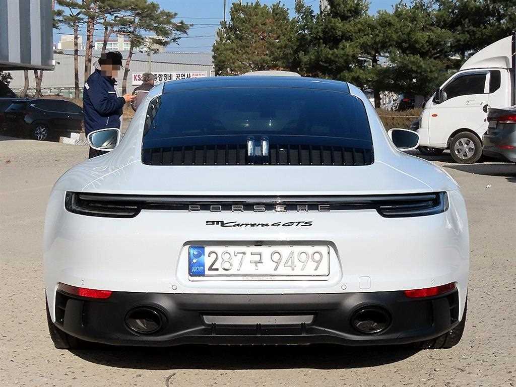 Porsche 911 - Vista 4