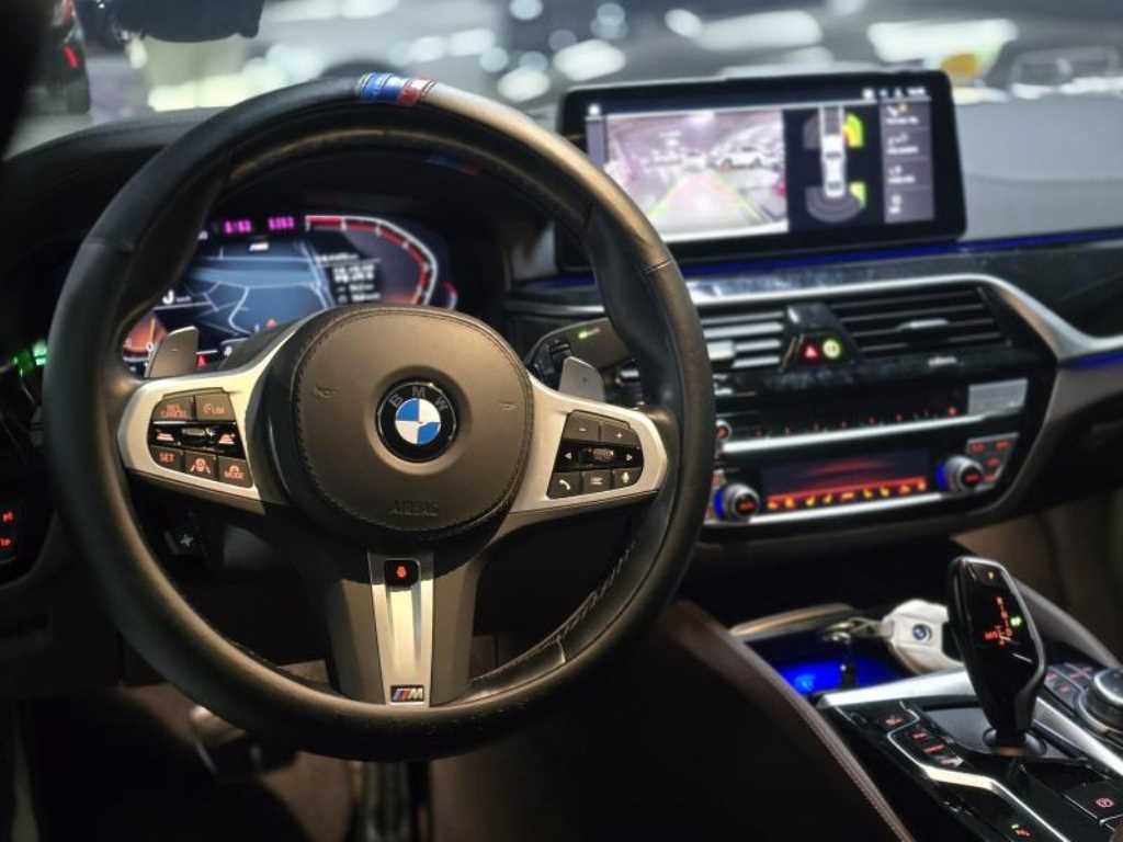 BMW 5 Series - Vista 10