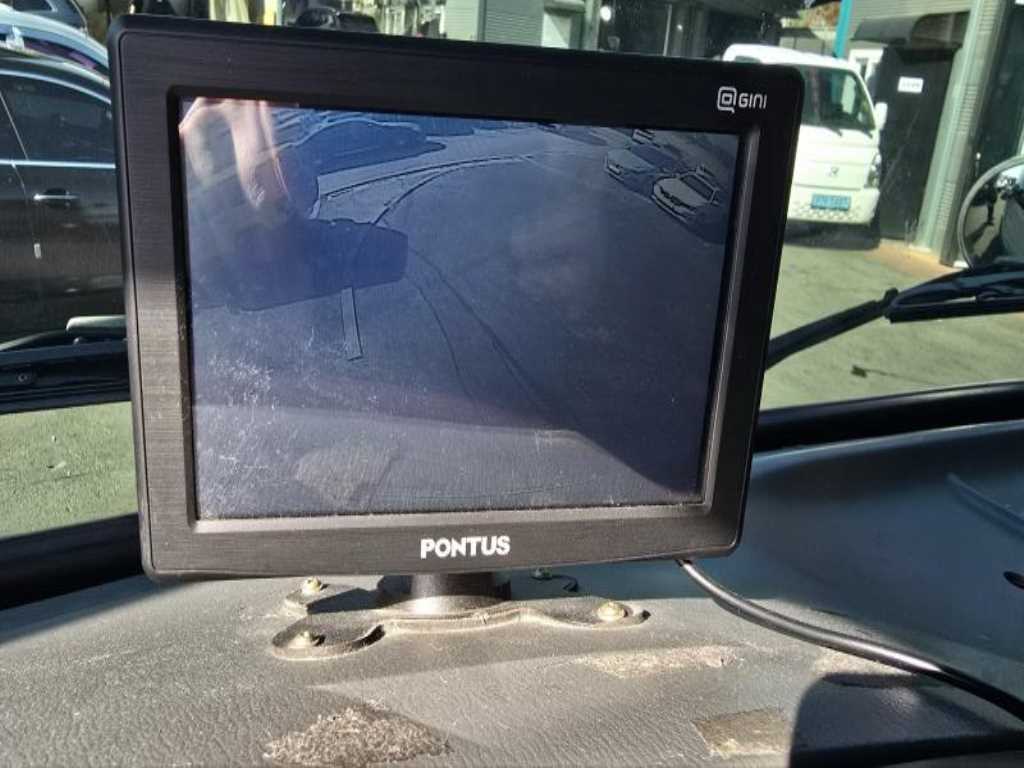 medium and large bus Hyundai bus - Vista 10