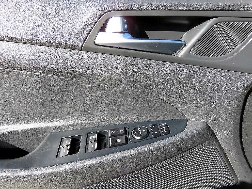 HYUNDAI Tucson - Vista 11