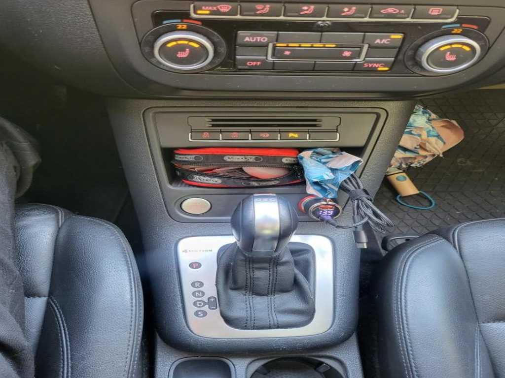 Volkswagen Tiguan 2014 Azul - Importación desde Corea - HF Imports Iquique - Foto 14