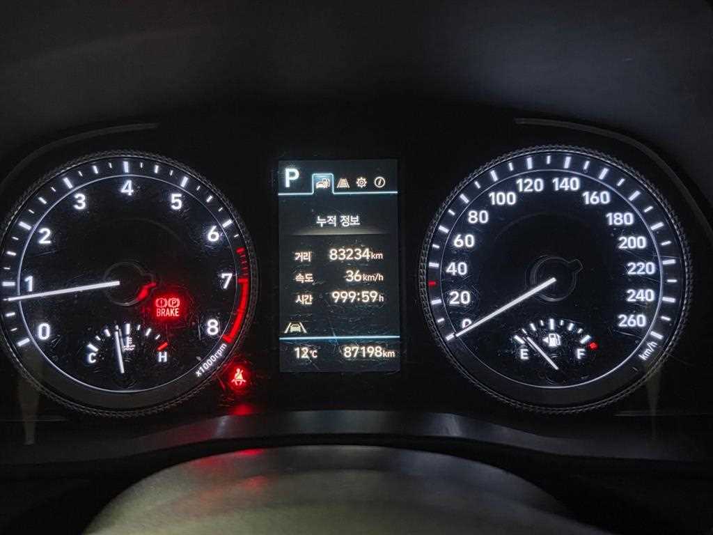 HYUNDAI Sonata - Vista 8