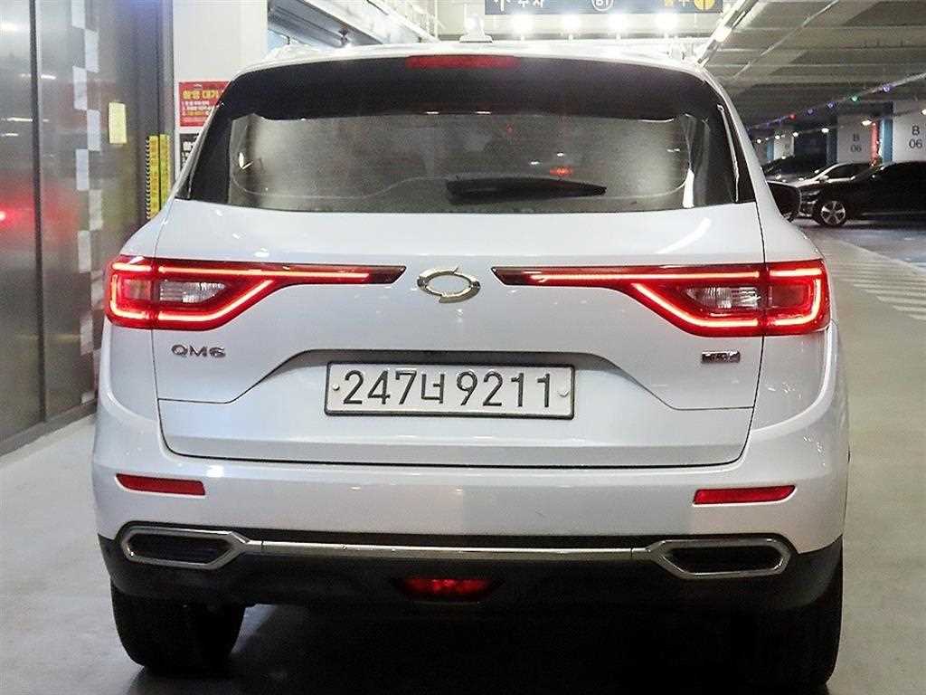 SAMSUNG QM6 - Vista 5