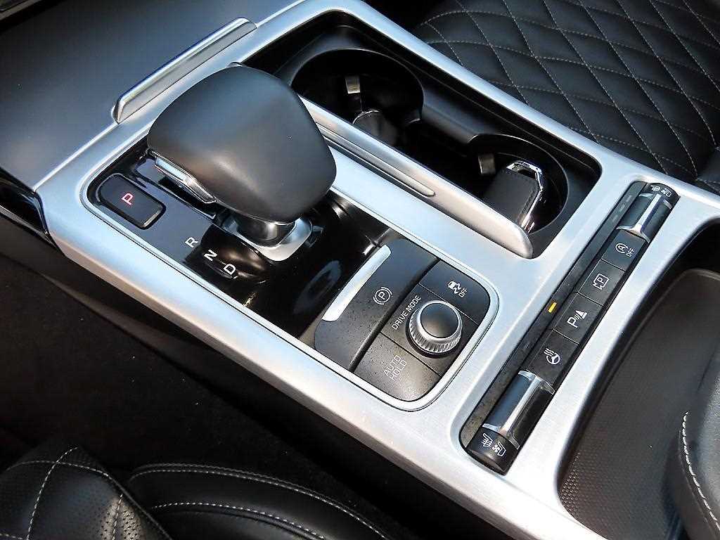 KIA Stinger - Vista 11