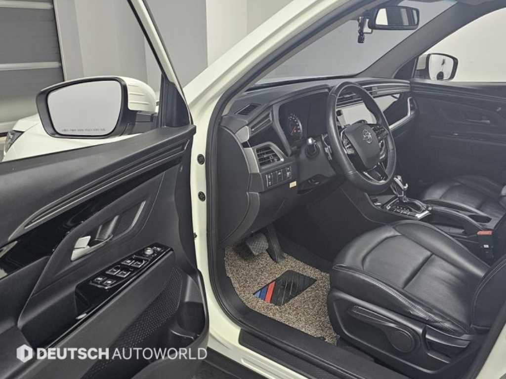 Ssangyong Korando - Vista 11