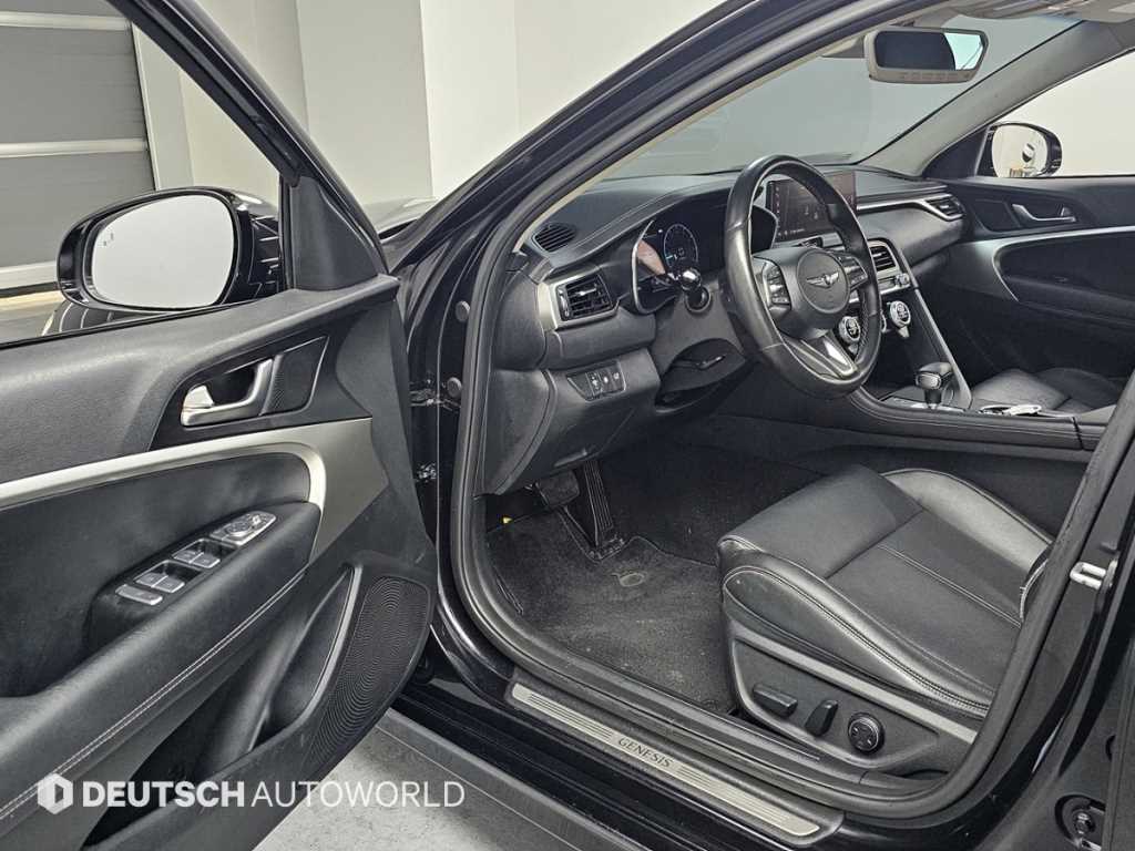 Genesis G70 - Vista 11