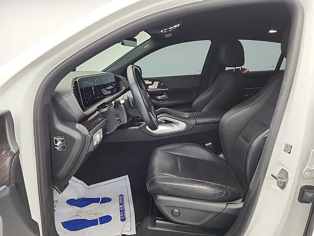 Mercedes Benz GLE Class - Vista 11