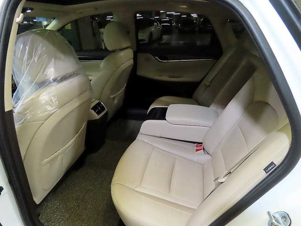 HYUNDAI Grandeur - Vista 8