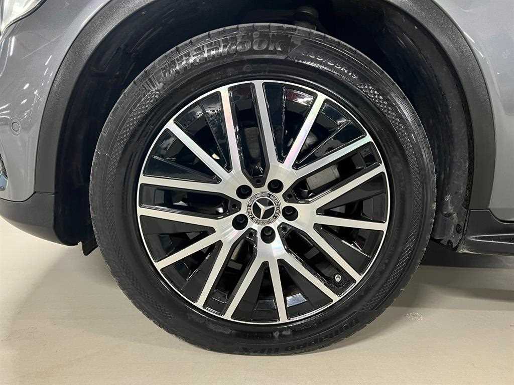 Mercedes Benz GLC Class - Vista 4