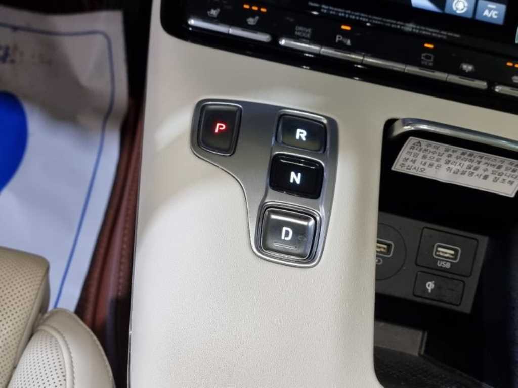 HYUNDAI Grandeur - Vista 12