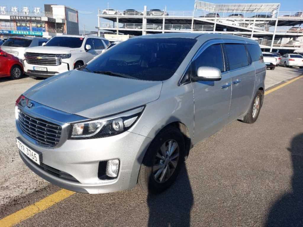 KIA Carnival - Vista 2